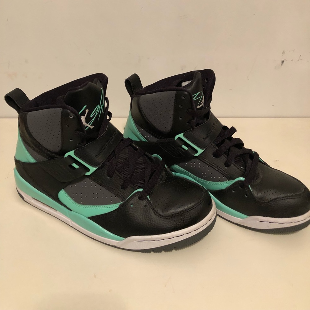 Jordan Flight 45 Hi - Green & Black - Men’s Sz 8
